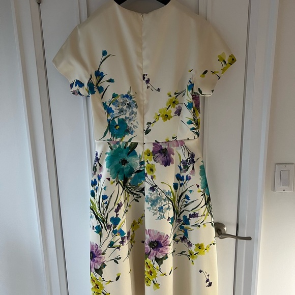 Teri John floral Midi-Dress - Picture 6 of 7